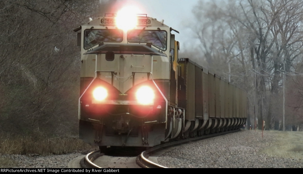 BNSF 9669